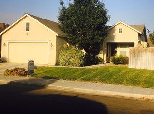 2263 S Villa Ave, Fresno, CA