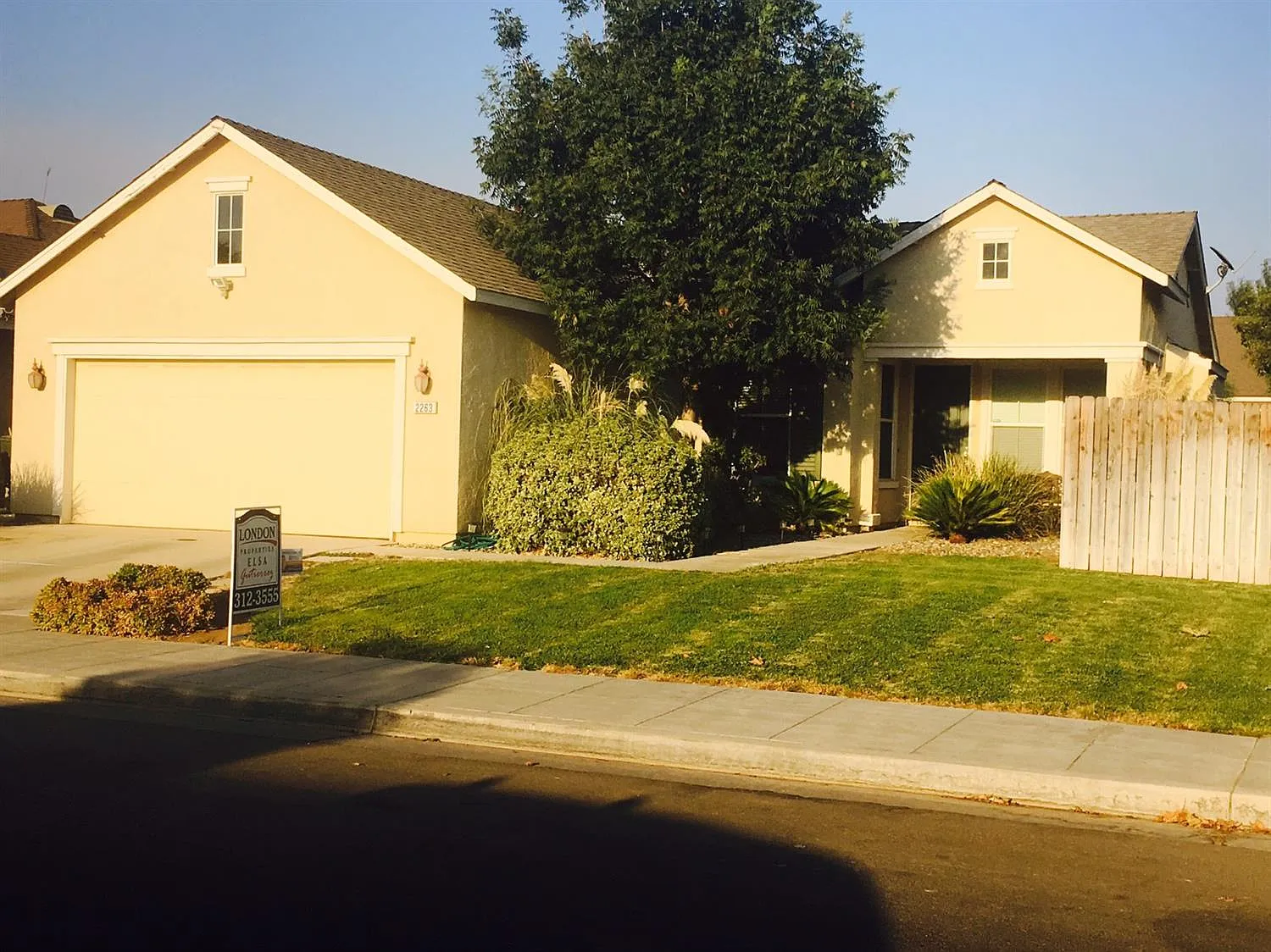 2263 S Villa Ave photo 1