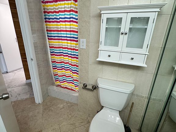5th image of 905 Brickell Bay Dr APT 928
