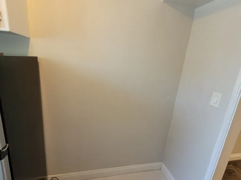 Oakhurst Apartments — Photo 15