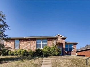 2513 Comfort Dr, Mesquite, TX 75181