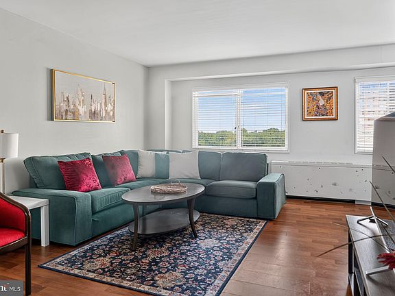 3rd image of 1111 University Blvd W APT 714-A