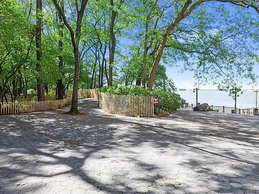 Rented by Corcoran | media 24