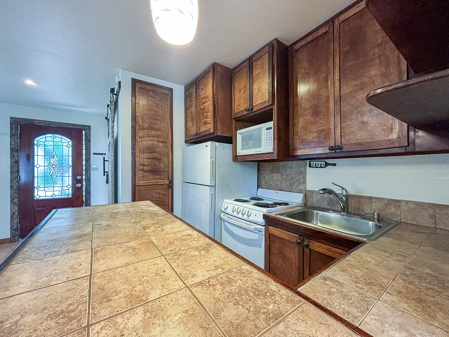 280 Ridgeview - 1 — Photo 2