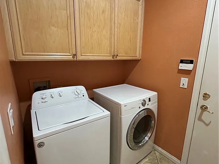 7185 Windy Peak Ct — Photo 27