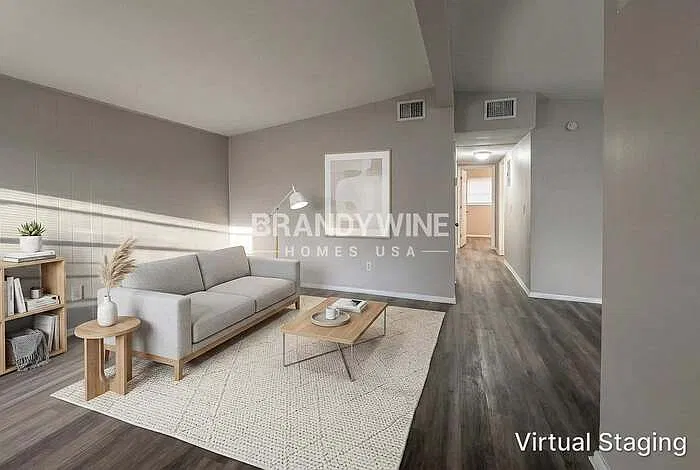 3 bed, 2.0 bath, 1040 sqft, $1,795 — Photo 3