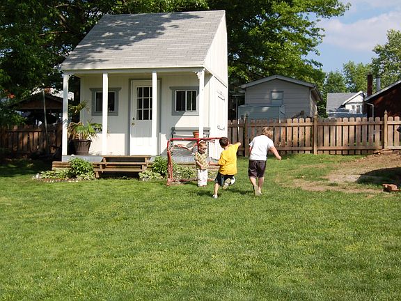 Outbuilding Shed in Back Yard