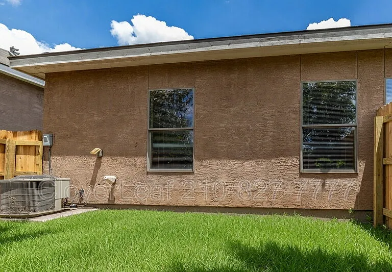 5718 Golf Hts #2 — Photo 24