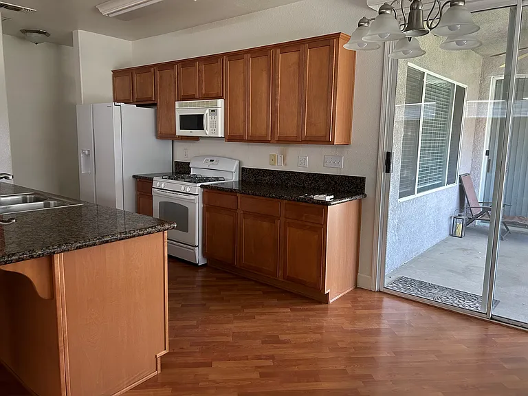 795 Northstar Dr — Photo 8