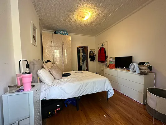 Rented by Coda Real Estate NYC | media 32