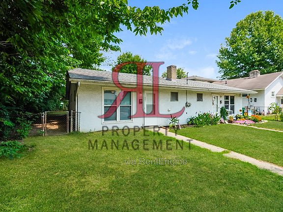 2nd image of 1662 Hillcrest Ave