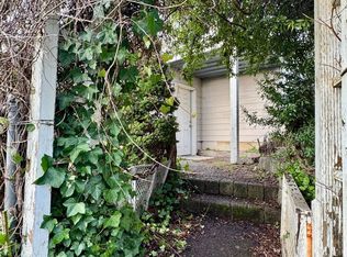 310 San Joaquin Ave #B, Shelton, WA 98584