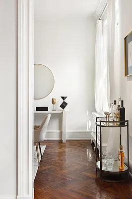 Sold by Compass | media 7