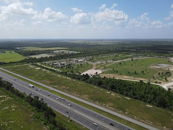 5th image of 4 W Frontage Rd