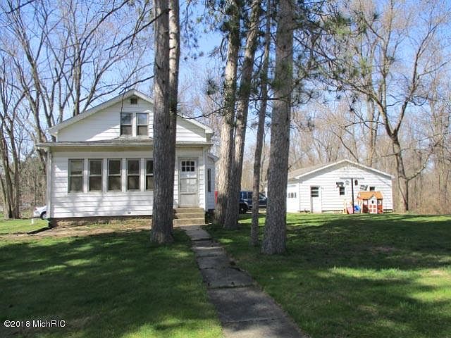 1st image of 935 Golden Ave