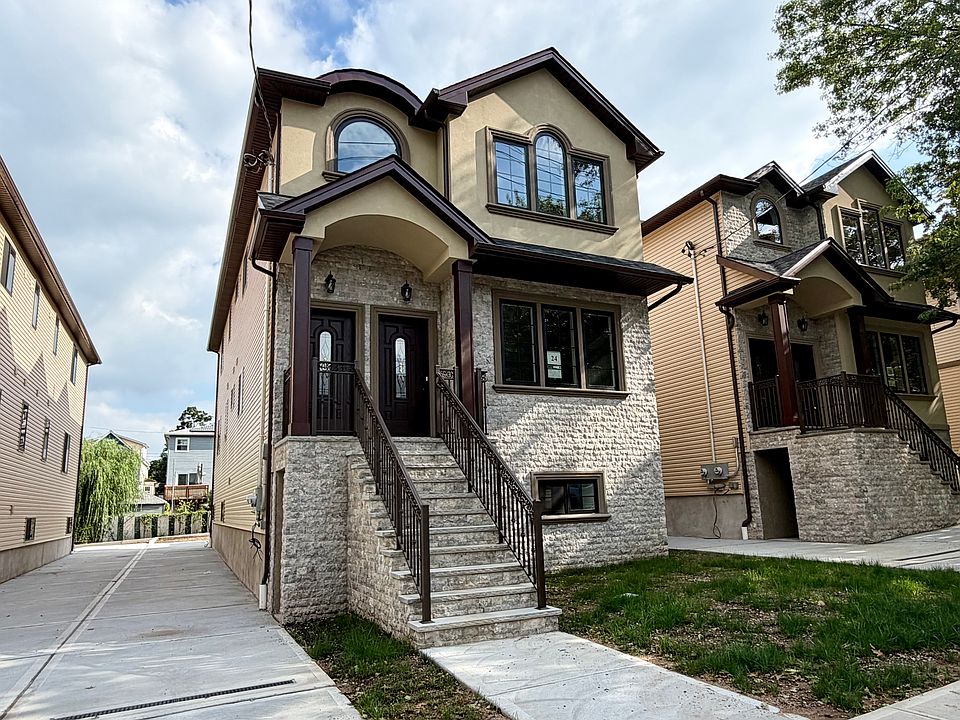 1st image of 24 Hope Ave #2