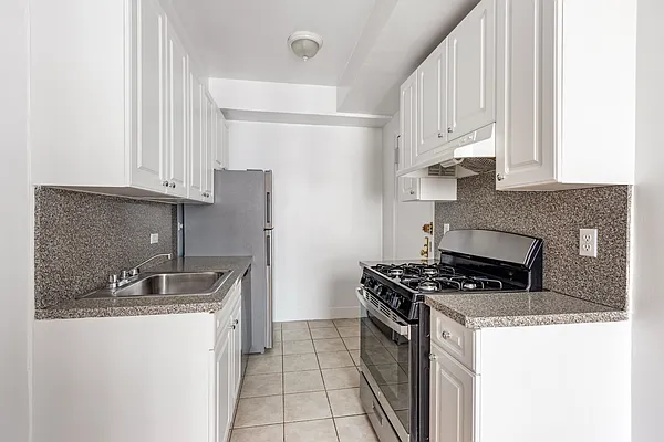 Rented by Brown Harris Stevens | media 18