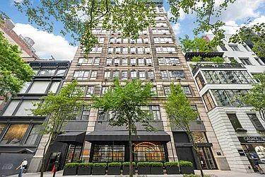 12 East 22nd Street in Flatiron