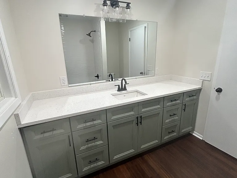 4044 S Broadway Ave — Photo 24