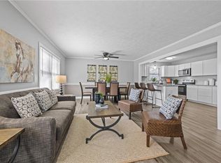 1 Holston Ln, Hampton, VA 23664