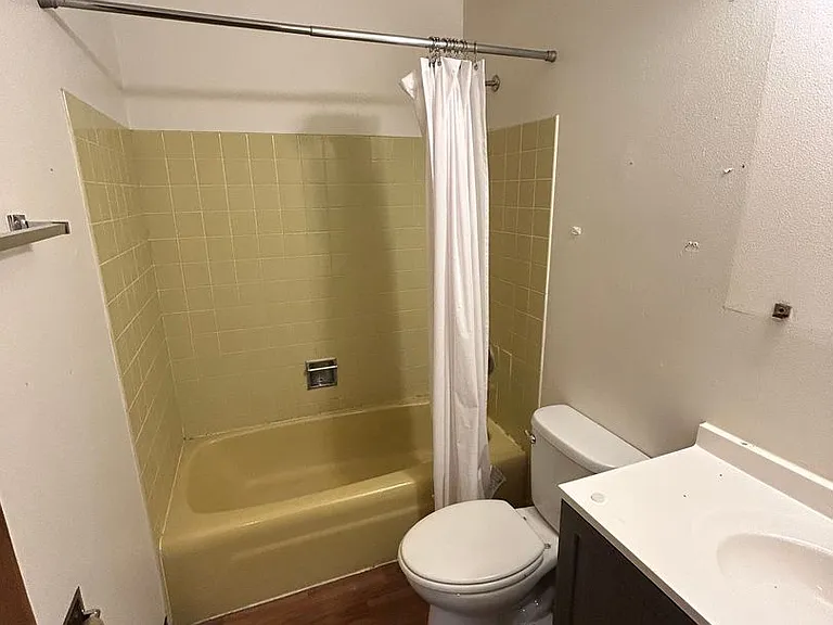 5513 Normandy St — Photo 2