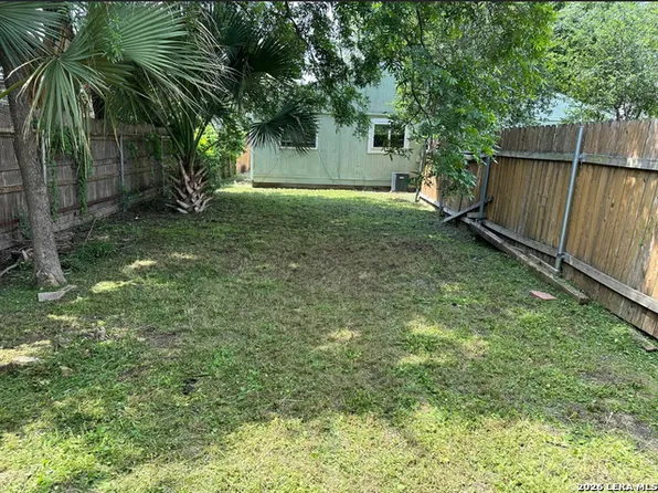 325 E French Pl, San Antonio, TX 78212