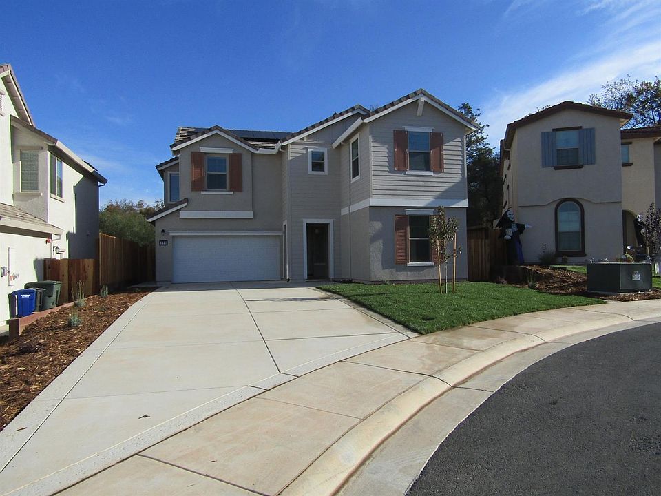 1st image of 550 Lupine Dr