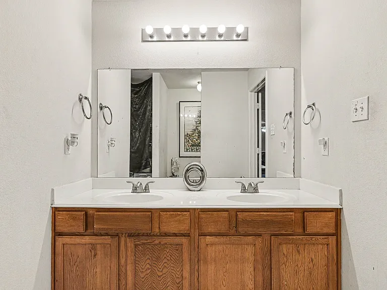 3608 Dove Ln — Photo 19