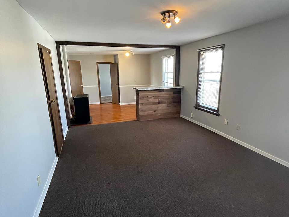 1st image of 325 National Ave NW #4