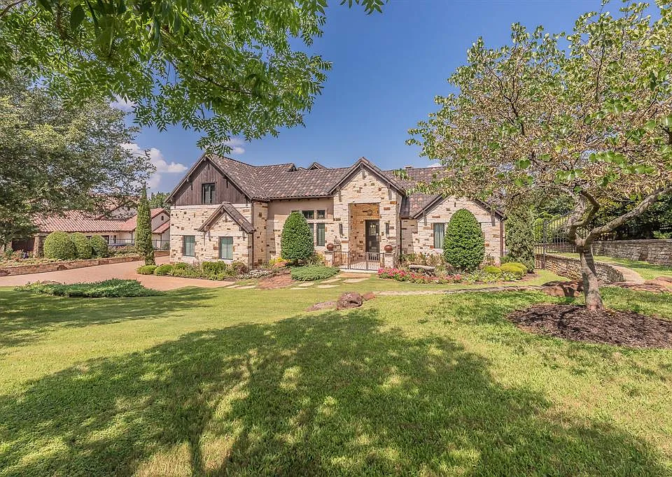 1413 Post Oak Pl
