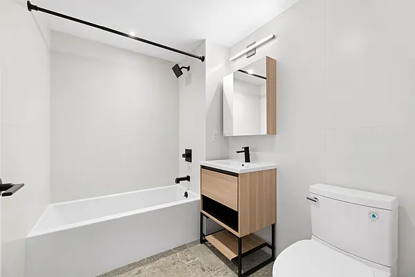 Rented by REAL New York | media 25