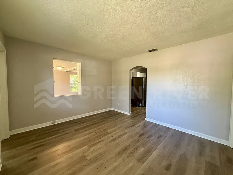 3078 W 15th St — Photo 9