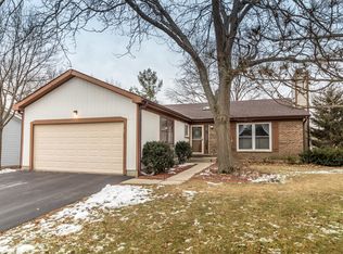 540 Cypress Bridge Rd, Lake Zurich, IL 60047