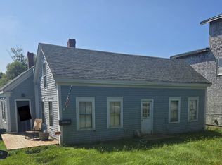 60 Washington St, Lubec, ME 04652