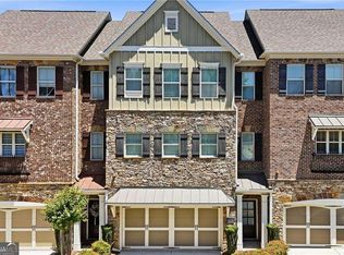 950 Opelousas Way, Sandy Springs, GA 30328