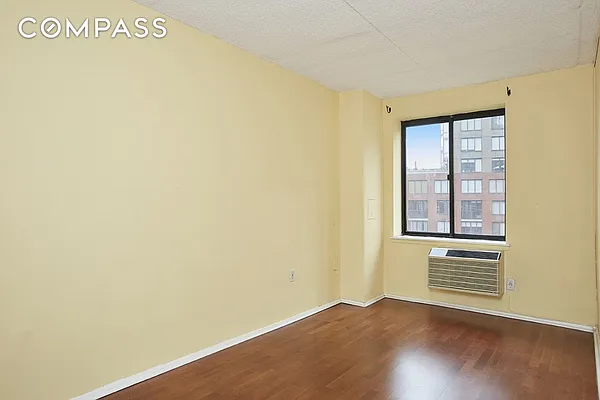 Rented by Compass | media 28