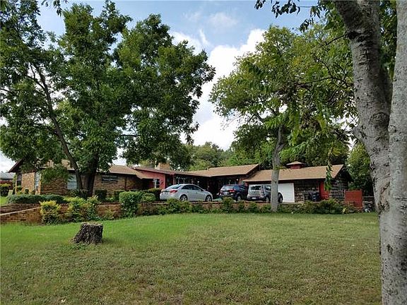 5th image of 2225 Timberline Dr
