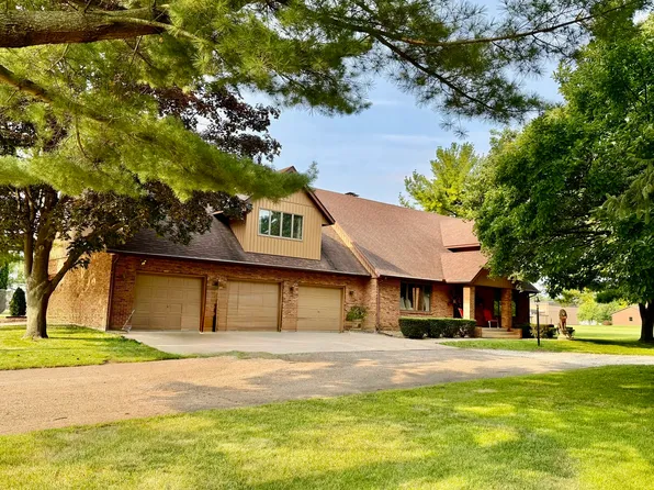 444 Garfield Ave, La Salle, IL 61301