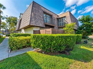 15233 W Pond Woods Dr #404, Tampa, FL 33618