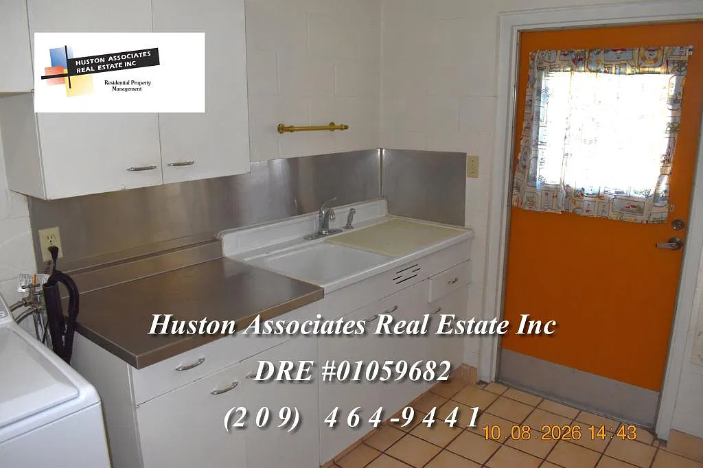 3334 N Kensington Way — Photo 4