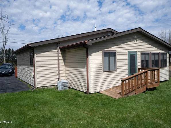 63 Ridgeview Dr, Lake Ariel, PA 18436