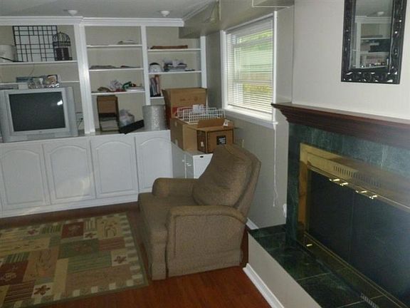 5th image of 4043 Weybright Ct