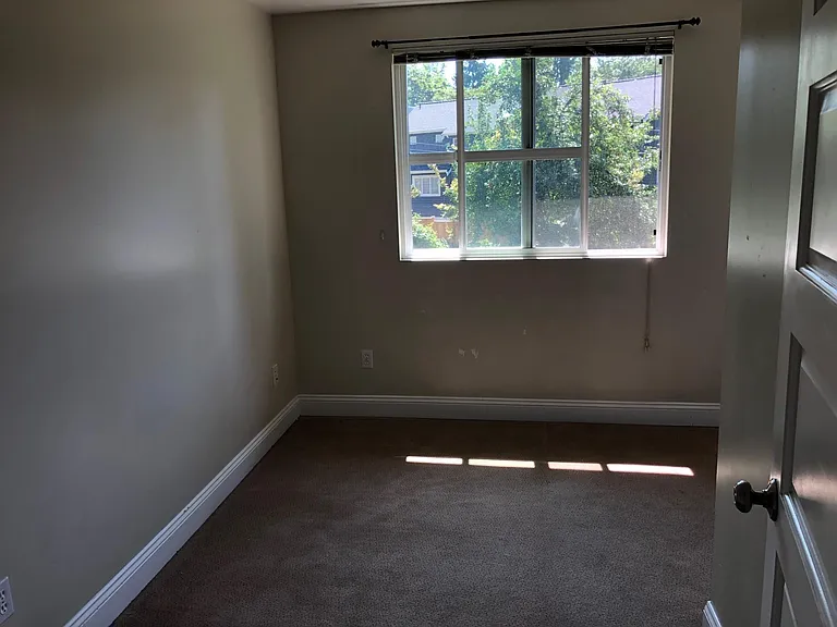 3107 E Madison St #B — Photo 18