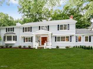 3 Azalea Ter, Cos Cob, CT 06807