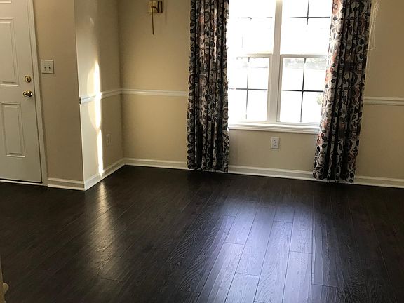 5th image of 88 Shadowbrooke Cir