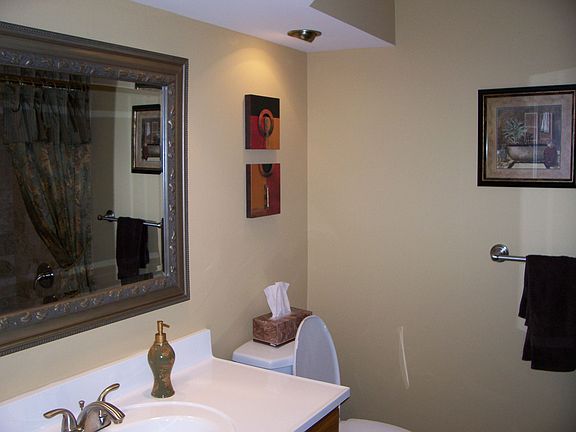 3rd image of 1201 Hickorylake Dr