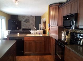 1377 Sugar Maple Dr, Greenville, OH 45331