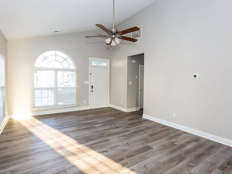 3220 Elliot Jacob Ave — Photo 6