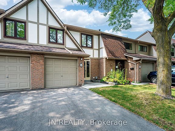 3rd image of 15 Gatwick Ln