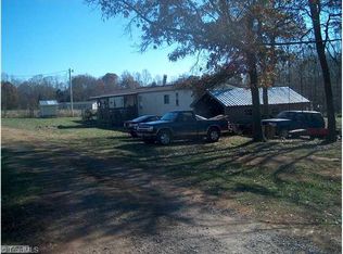 1161 W Henry Cranfill Rd, Yadkinville, NC 27055